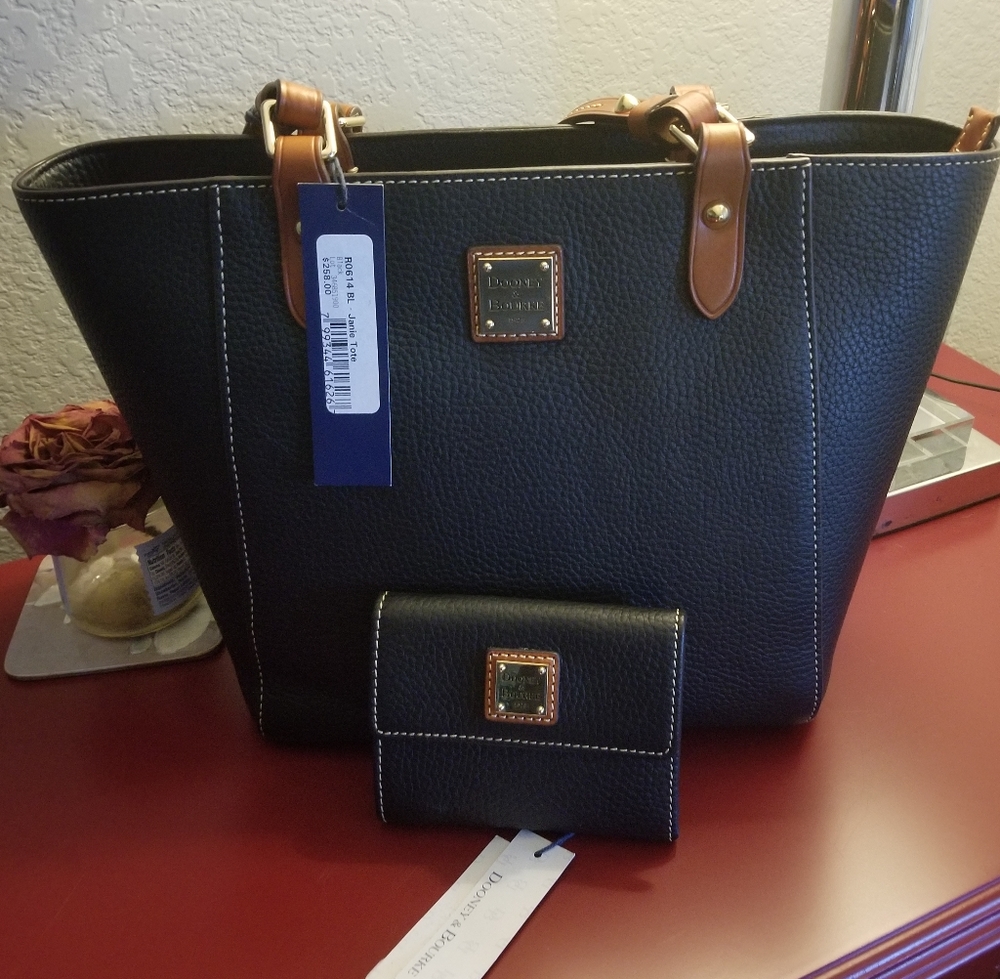 Dooney & Bourke Black Janie Tote Set NWT!! - Picture 1 of 15